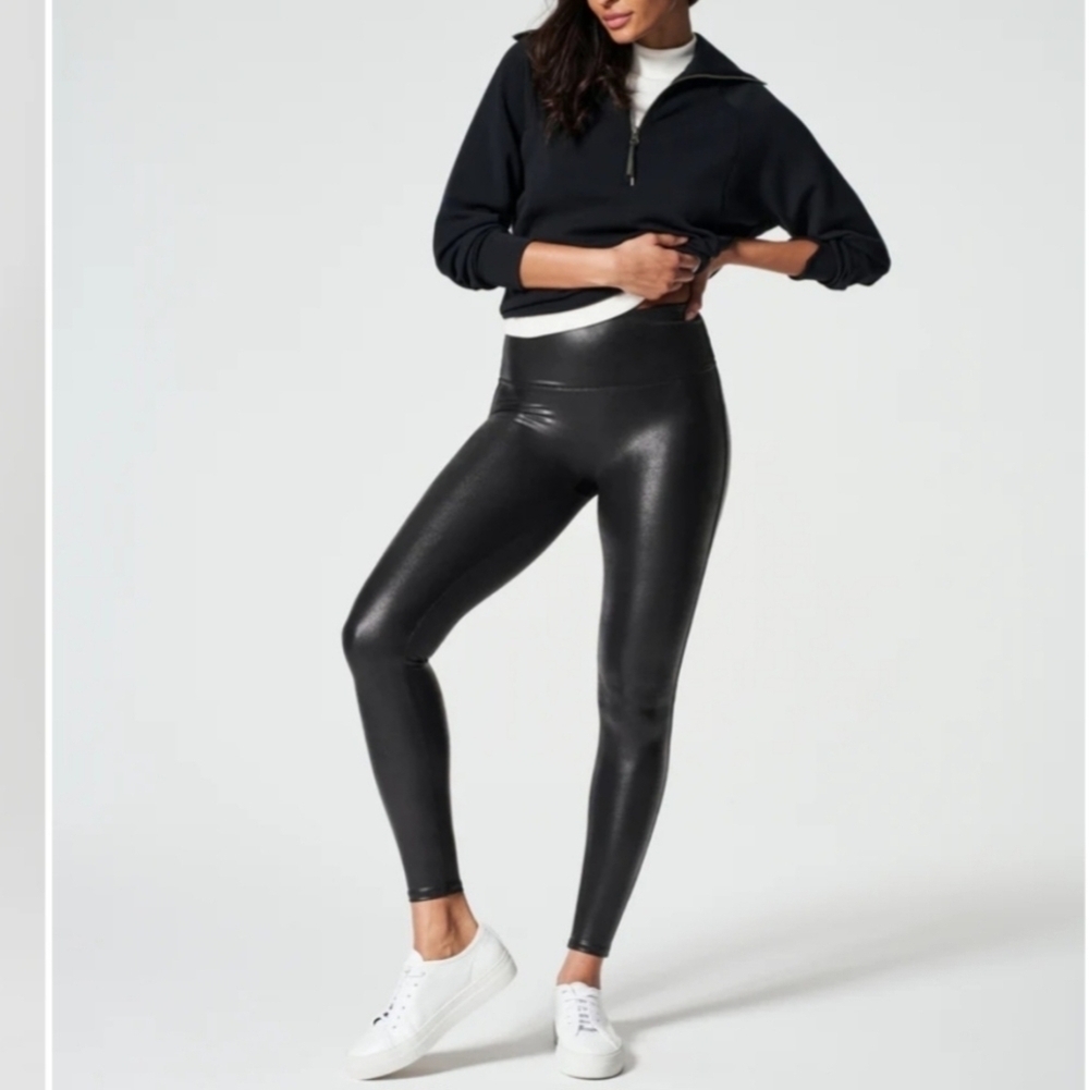Spanx Shape Black Faux Leather Leggings Women's Small S Slimming Shaping Fitted
